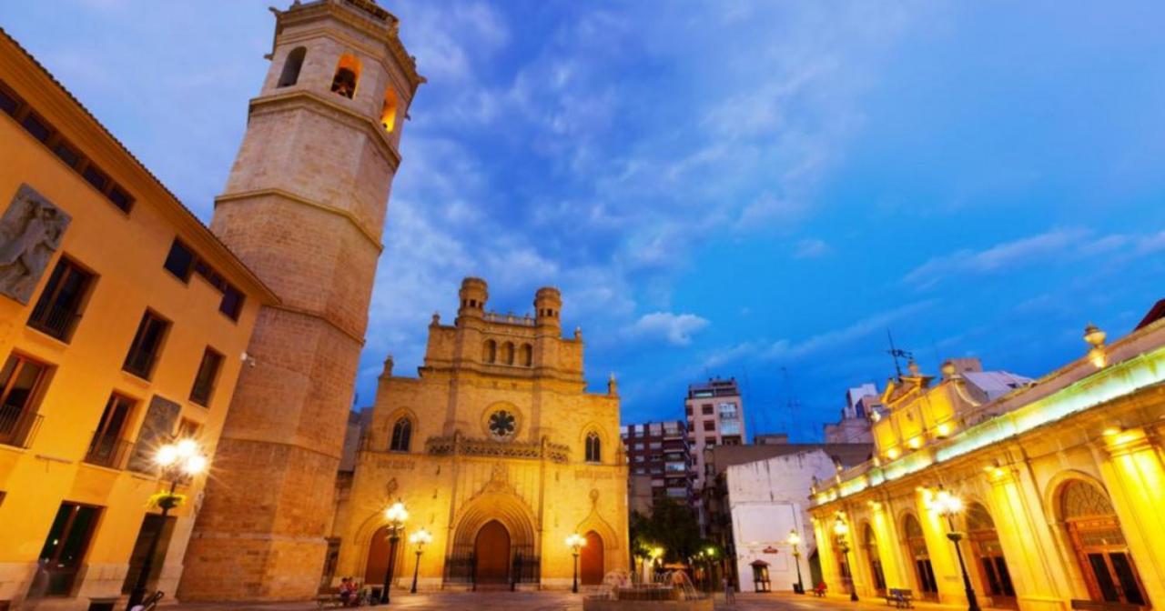 Apartamento Centro Castellon Con Parking 2 كاستيون ذي لا بلاند المظهر الخارجي الصورة
